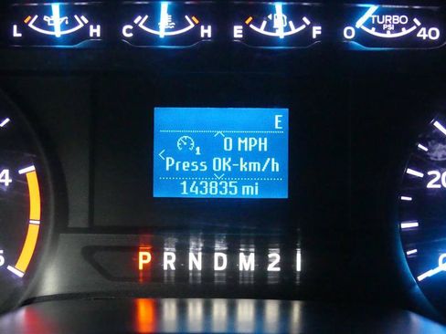 Used 2017 Ford F250 XL w/ Power Equipment Group AWD/4WD image 29