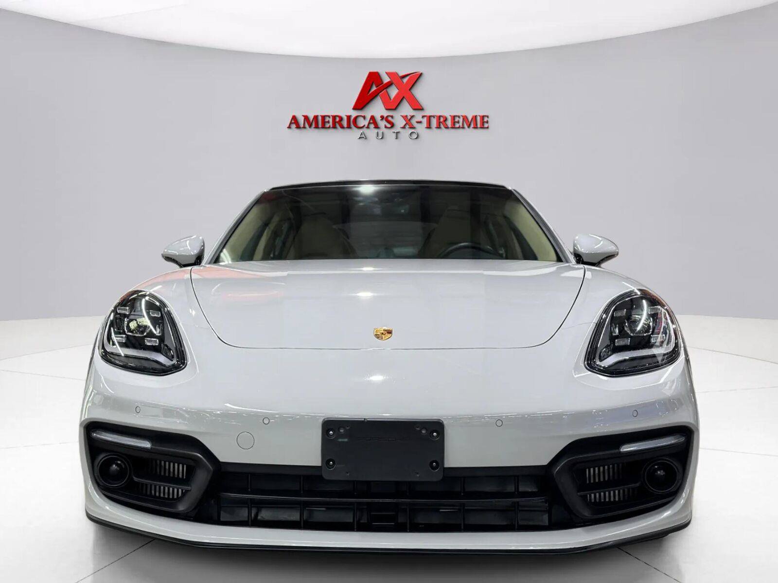 Used 2023 Porsche Panamera 4 Platinum Edition AWD/4WD image 9