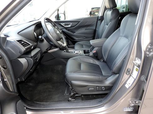 Used 2020 Subaru Forester Limited w/ Popular Package #3 AWD/4WD image 13