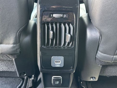 Used 2025 Jeep Compass Limited AWD/4WD image 23