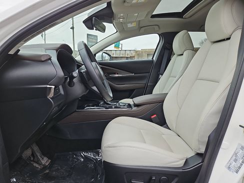 Used 2023 MAZDA CX-30 AWD 2.5 S w/ Premium Package image 13