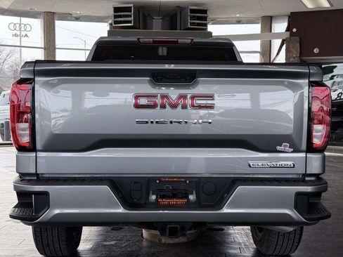 Used 2025 GMC Sierra 1500 Elevation image 14