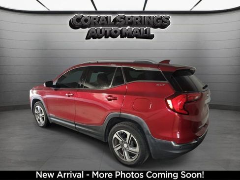 Used 2020 GMC Terrain SLT w/ Preferred Package FWD image 3