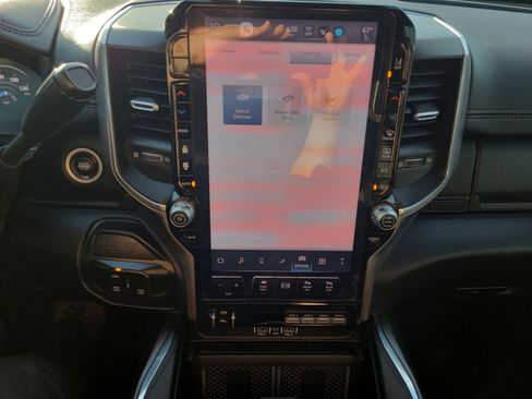 Used 2025 RAM 3500 Laramie image 18