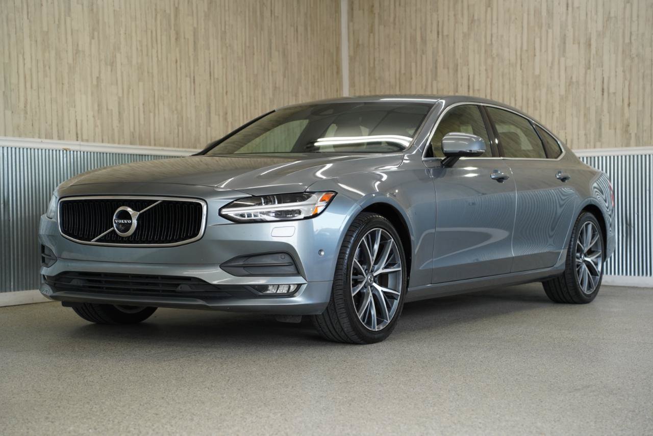 Used 2018 Volvo S90 T5 Momentum w/ Convenience Package FWD image 4