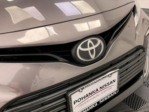 Used 2022 Toyota Camry LE w/ Convenience Package image 24