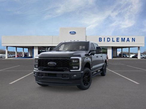 New 2026 Ford F250 Lariat w/ Black Appearance Package image 2
