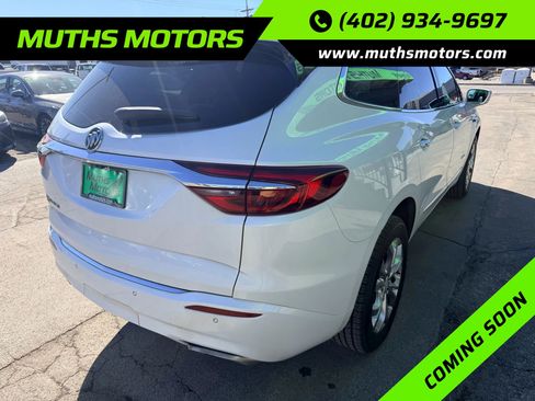 Used 2020 Buick Enclave Avenir w/ Avenir Technology Package AWD/4WD image 2
