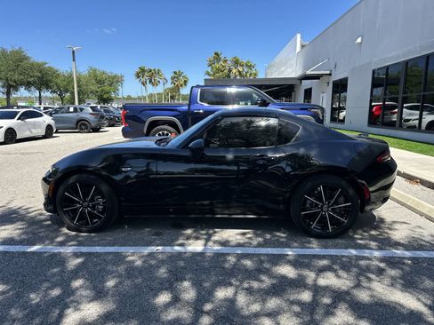 Used 2025 MAZDA MX-5 Miata RF Grand Touring w/ Weather Package RWD image 9