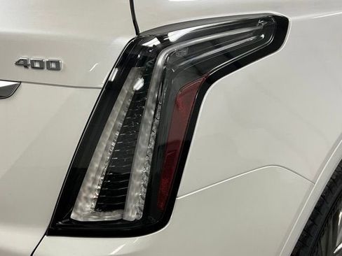 New 2026 Cadillac XT5 Sportv w/ LPO, Floor Liner Package image 11