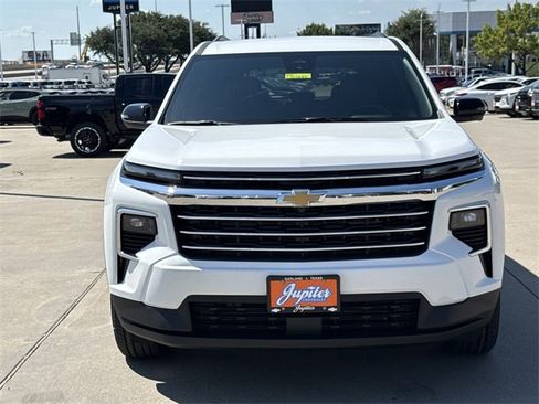 New 2026 Chevrolet Traverse LT w/ Driver Confidence Package image 7