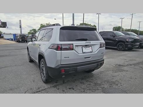 New 2026 Jeep Cherokee Laredo AWD/4WD image 30