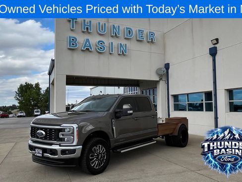 Used 2023 Ford F350 Lariat AWD/4WD image 1