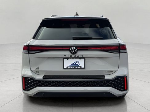 New 2026 Volkswagen Tiguan SE R-Line AWD/4WD image 6