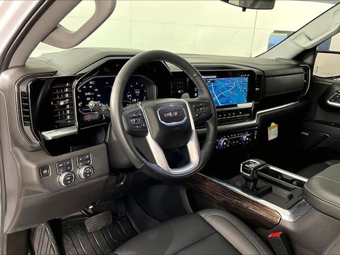 Used 2025 GMC Sierra 1500 Elevation w/ Elevation Premium Package AWD/4WD image 33