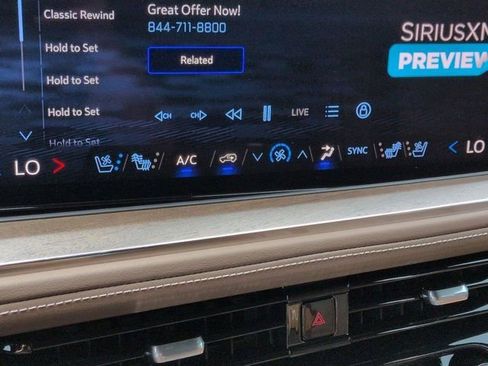 Used 2025 Chevrolet Tahoe High Country AWD/4WD image 14