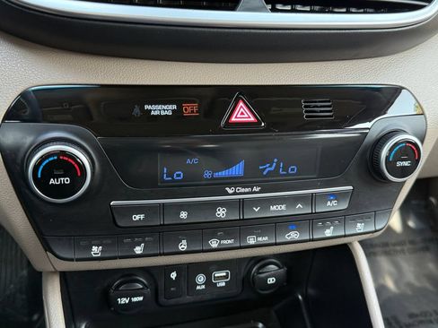 Used 2021 Hyundai Tucson Ultimate w/ Cargo Package AWD/4WD image 17