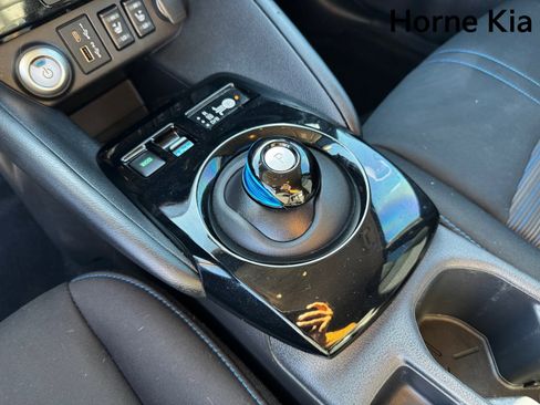 Used 2024 Nissan Leaf SV Plus image 23