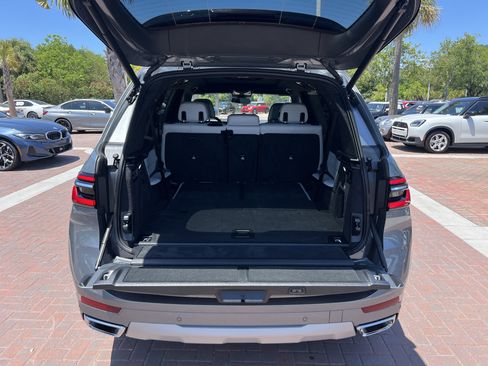Used 2026 BMW X7 xDrive40i AWD/4WD image 33