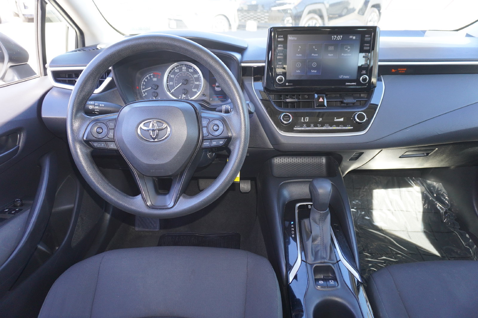 Certified 2022 Toyota Corolla LE FWD image 9