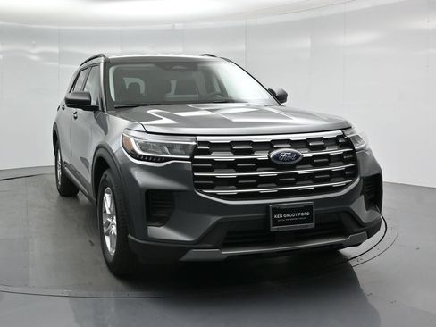 New 2026 Ford Explorer Active RWD image 53