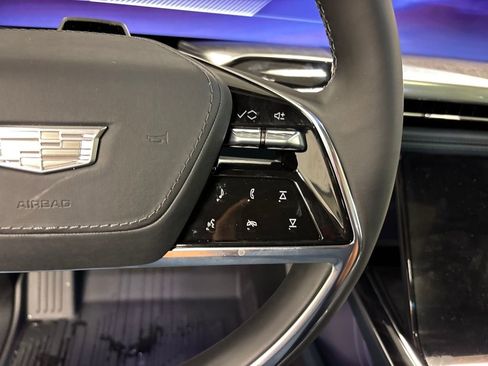 New 2026 Cadillac Escalade IQL Luxury w/ LPO, Floor Liner Package image 39