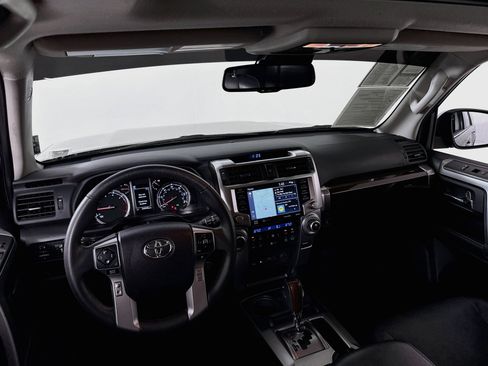 Used 2022 Toyota 4Runner Limited AWD/4WD image 24