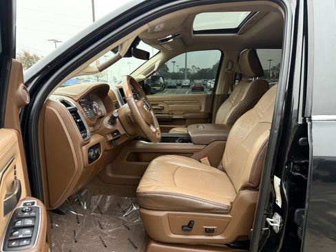 Used 2019 RAM 2500 Limited image 30