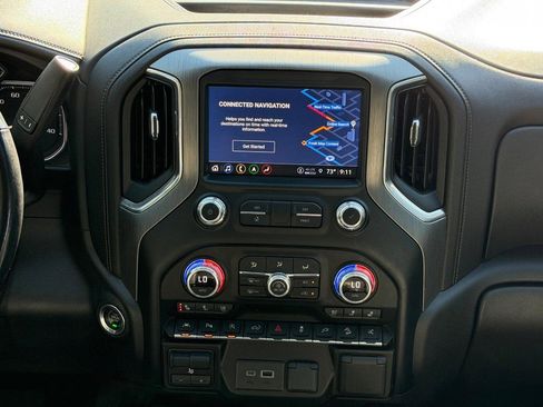 Used 2021 GMC Sierra 1500 Denali w/ Denali Ultimate Package AWD/4WD image 13