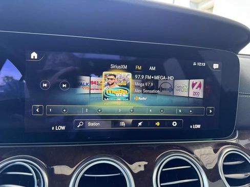 Used 2022 Mercedes-Benz E 350 4MATIC Sedan image 31