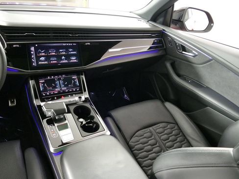 Used 2023 Audi RS Q8 AWD/4WD image 8