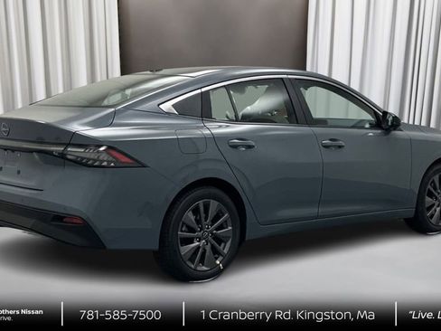 New 2026 Nissan Sentra SL w/ Floor Mat Package FWD image 5