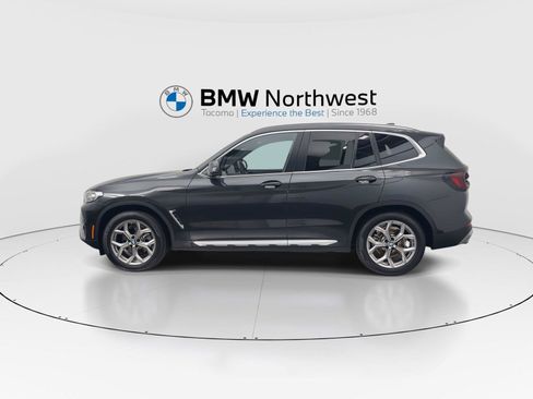 Used 2022 BMW X3 xDrive30i w/ Convenience Package w/ZPA AWD/4WD image 11