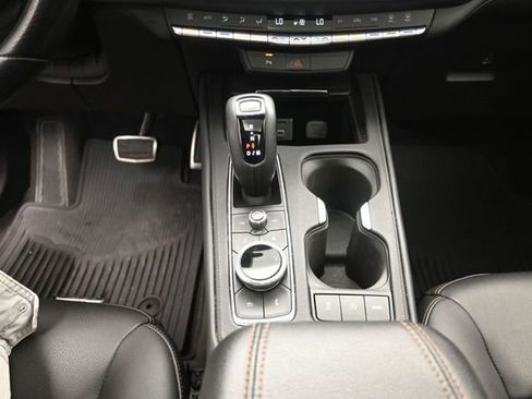 Used 2019 Cadillac XT4 Sport w/ LPO, Midnight Sport Package FWD image 13