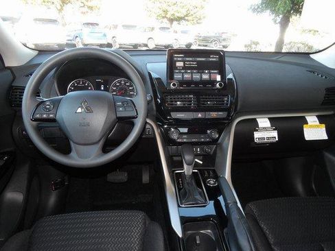 New 2026 Mitsubishi Eclipse Cross LE image 13