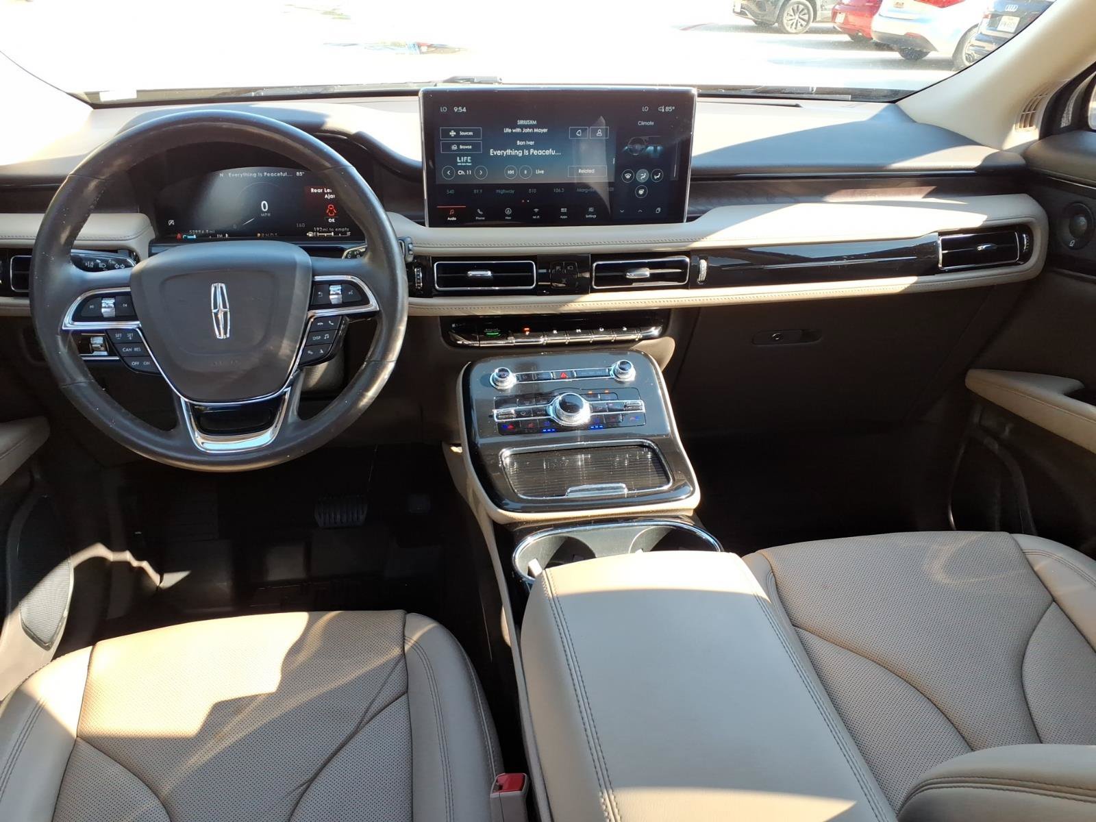 Used 2022 Lincoln Nautilus Reserve w/ Luxury Package AWD/4WD image 11