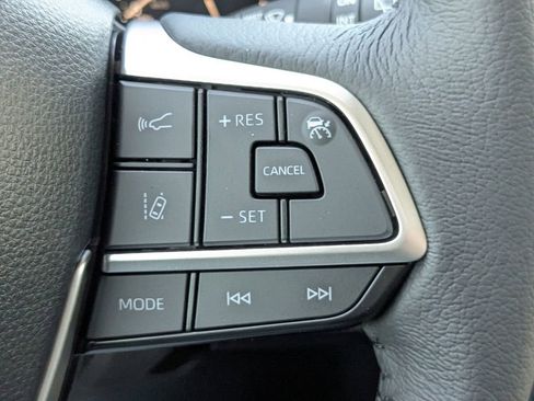 New 2026 Toyota Sienna XLE FWD image 22