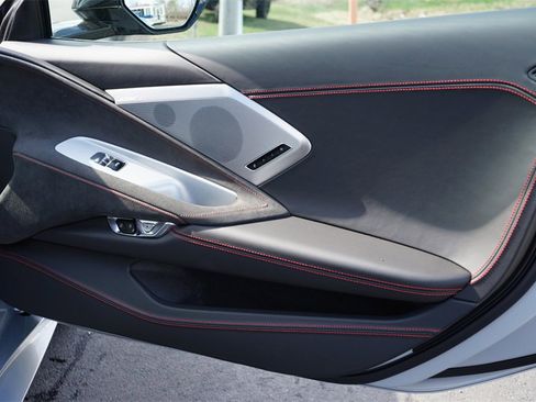 Used 2023 Chevrolet Corvette Stingray Premium Conv w/ Z51 Performance Package image 22