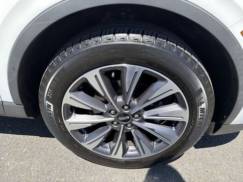 Certified 2022 Lincoln Corsair Reserve w/ Equipment Group 201A AWD/4WD image 33