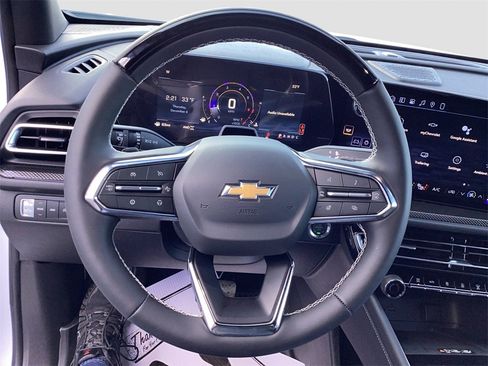 New 2026 Chevrolet Traverse High Country w/ LPO, Floor Liner Package image 10