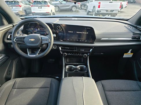 New 2026 Chevrolet Traverse LT image 15