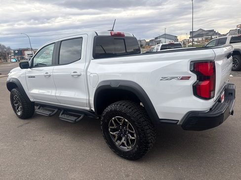 Used 2025 Chevrolet Colorado ZR2 w/ Technology Package image 5