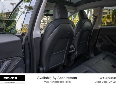 Used 2021 Tesla Model Y Long Range AWD/4WD image 17