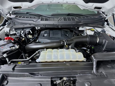 Used 2023 Ford F150 XLT w/ XTR Package image 9