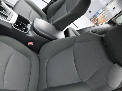 Certified 2025 Toyota RAV4 XLE image 9