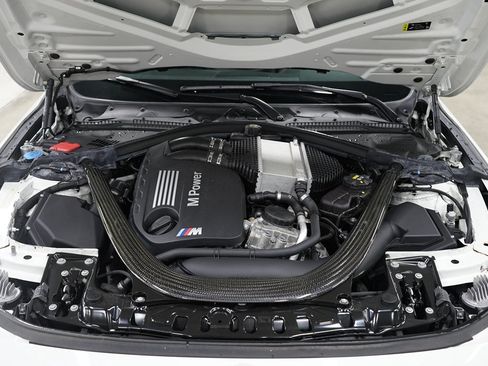 Used 2018 BMW M3 RWD image 27
