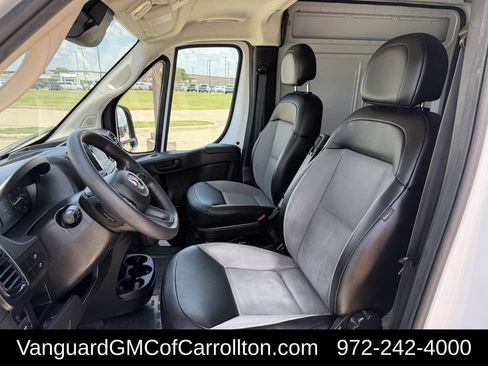Used 2023 RAM ProMaster 2500 FWD image 25