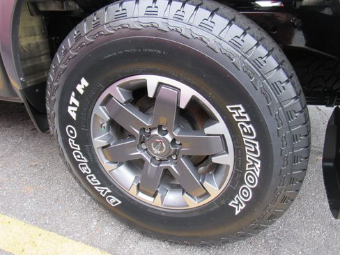 Used 2019 Nissan Frontier Desert Runner RWD image 24