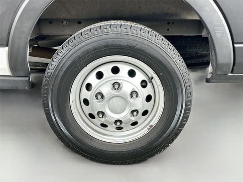 Used 2023 Ford Transit 250 Medium Roof AWD w/ Load Area Protection Package image 26