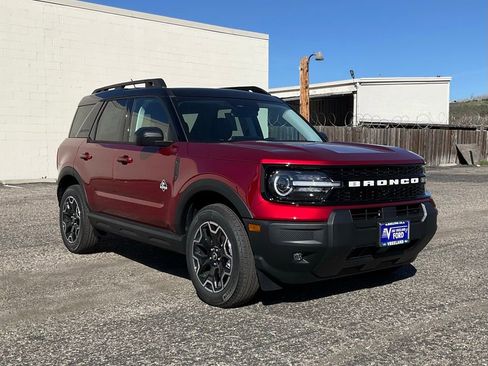 New 2025 Ford Bronco Sport Outer Banks AWD/4WD image 8